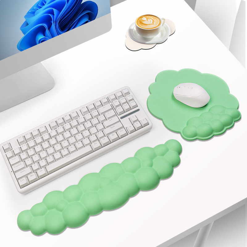 Anti-Slip Cloud Wrist Rest Mouse Pad For The Office