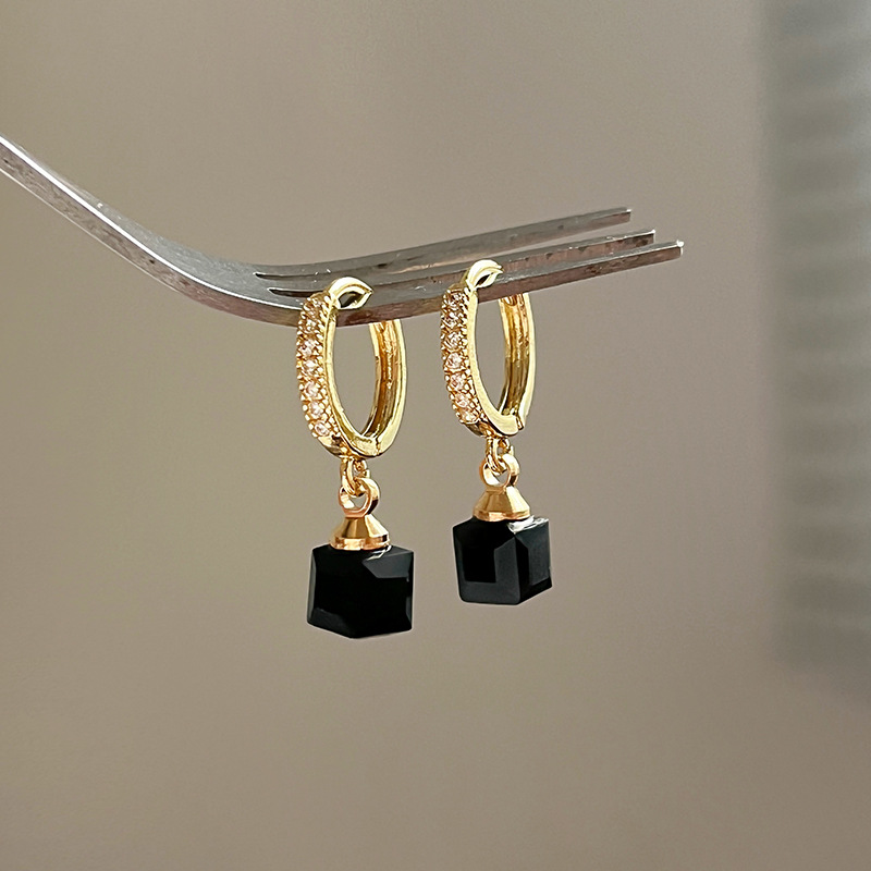 Women's All-Match Simple Elegant Square Diamond-Encrusted Ear Cuffs